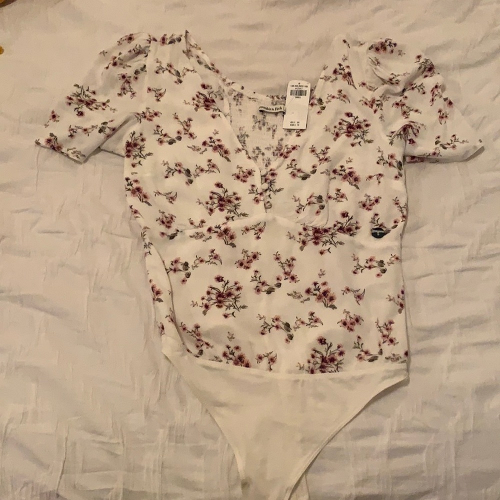 Abercrombie & Fitch floral patterned body suit
